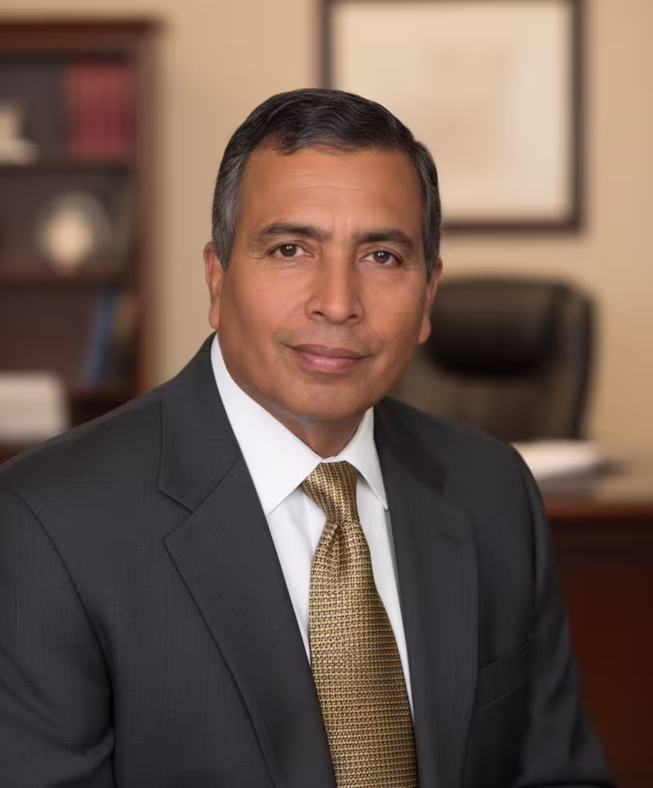 Pastor Santos Sandoval Sr. — fundador de la Misión Iglesia Bautista Independiente